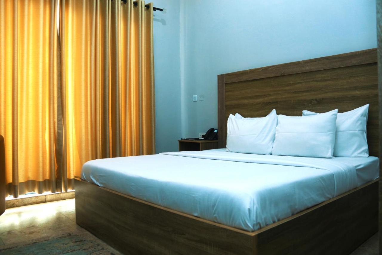 Hotel Capitol 이케야 외부 사진